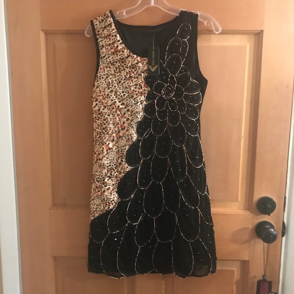 Man Tian Ruffle Flower Sleeveless Mini Dress NWT